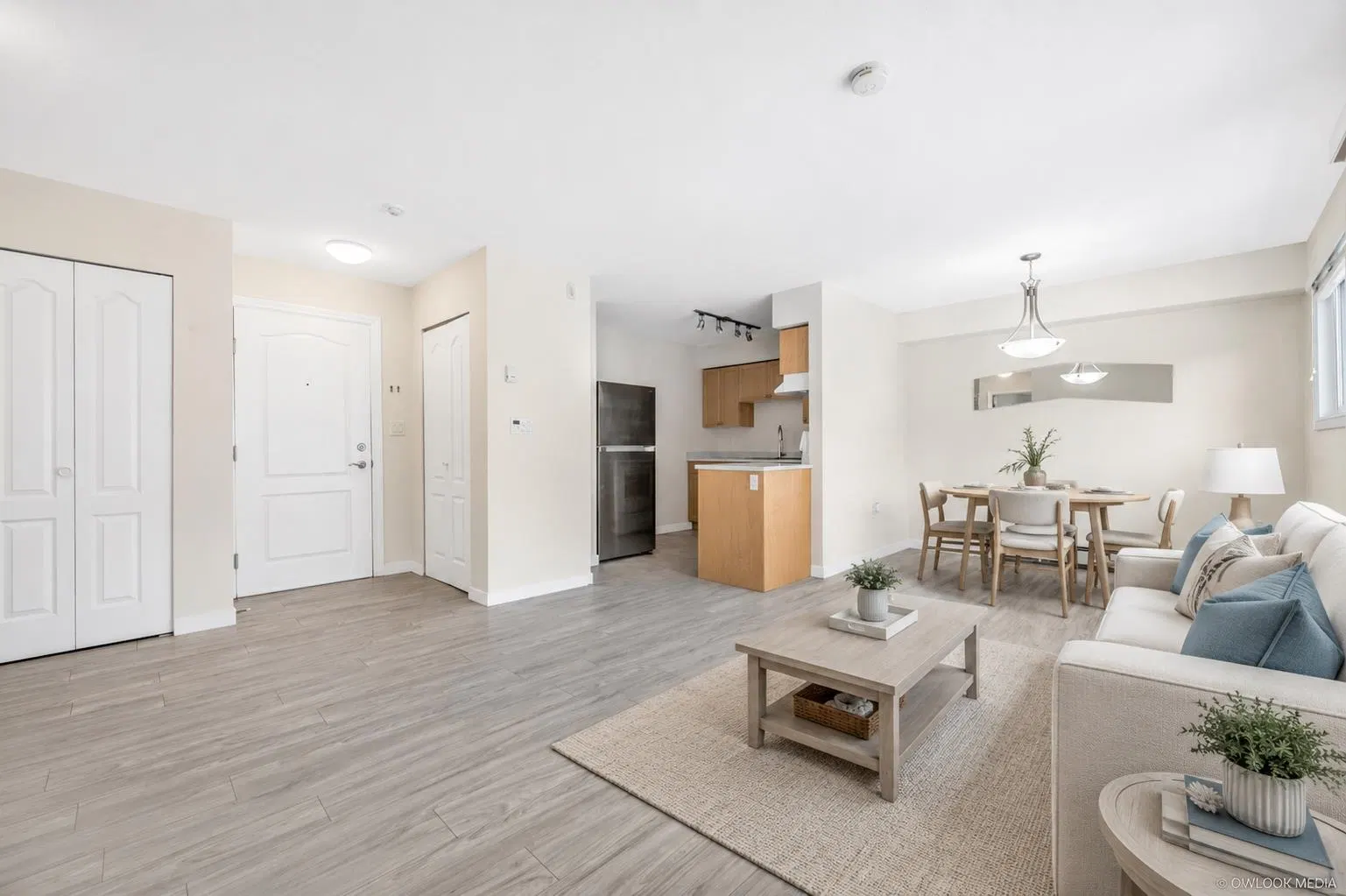 #103 – 14881 Marine Drive Drive