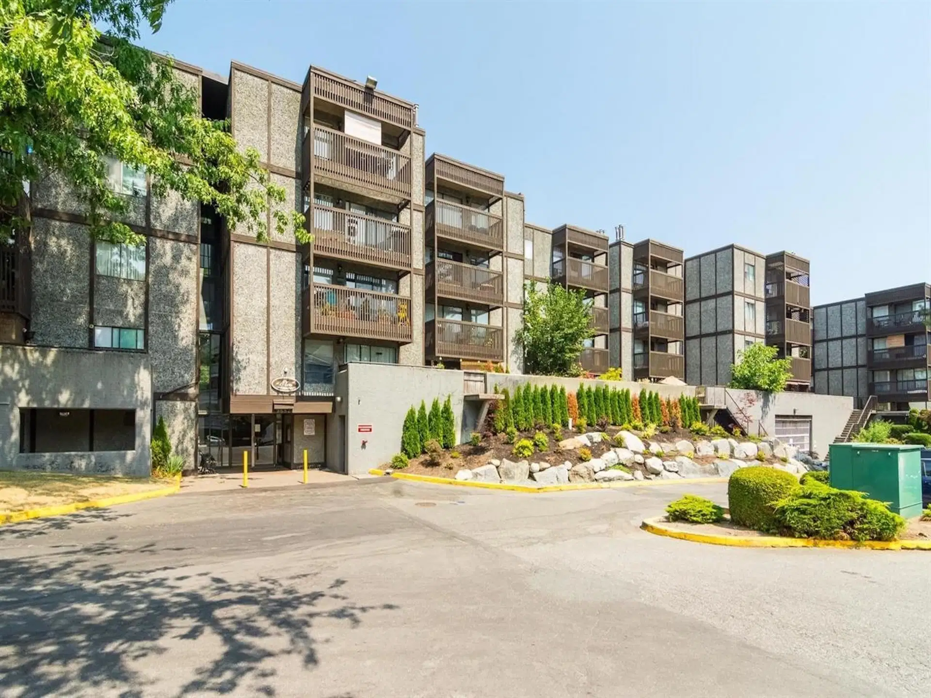 #401 – 9682 134 Street