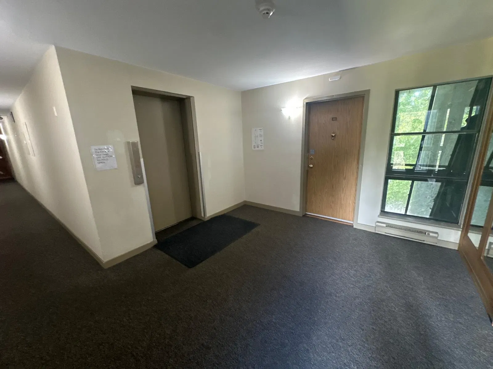 Photo 3 of 24 at #401 – 9682 134 Street