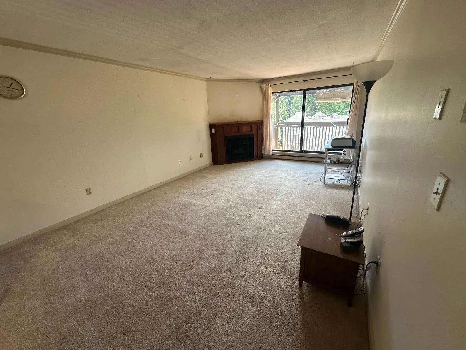 Photo 5 of 24 at #401 – 9682 134 Street