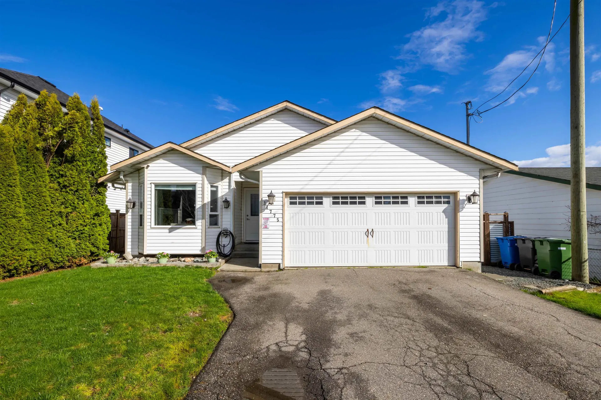 Photo 1 of 40 at 34775 2nd Avenue
