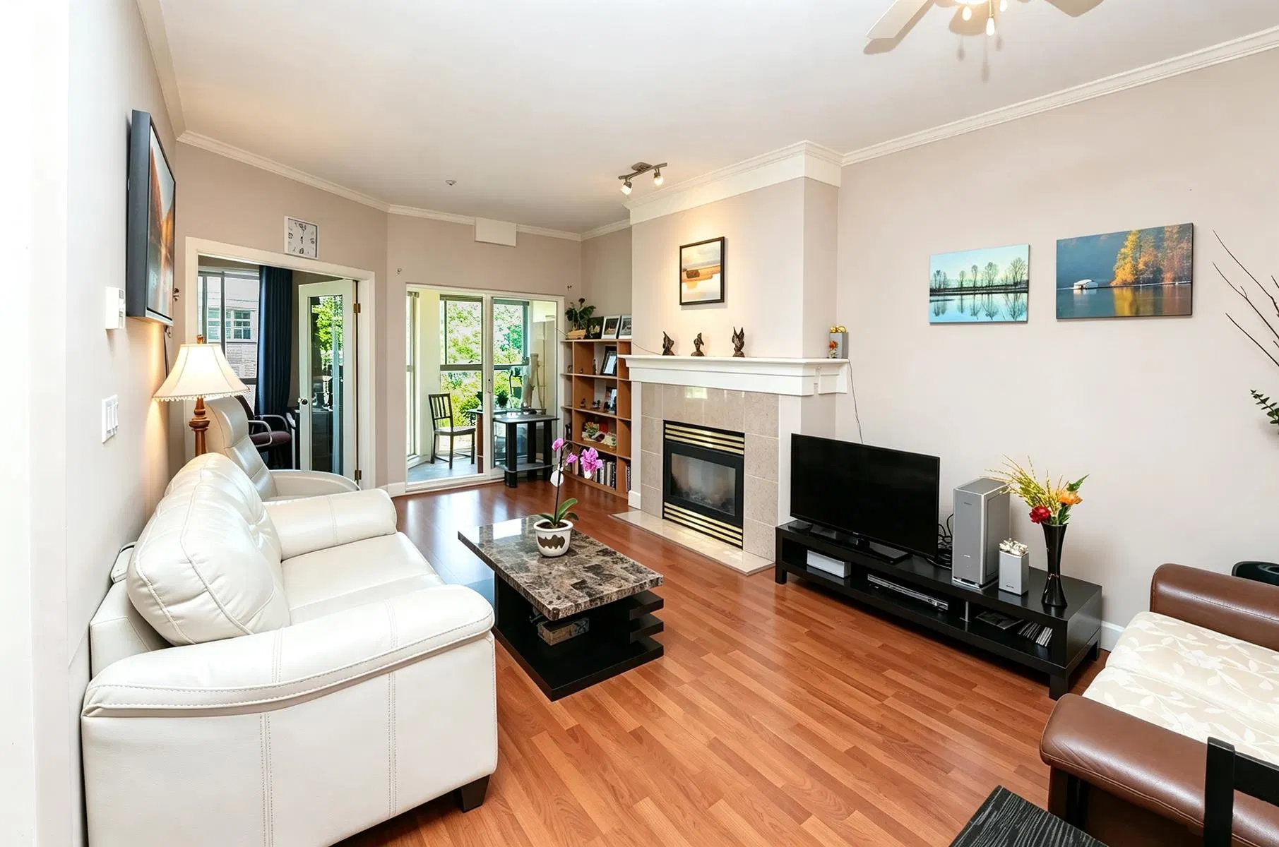 Photo 3 of 20 at #305 – 3615 W 17th Avenue