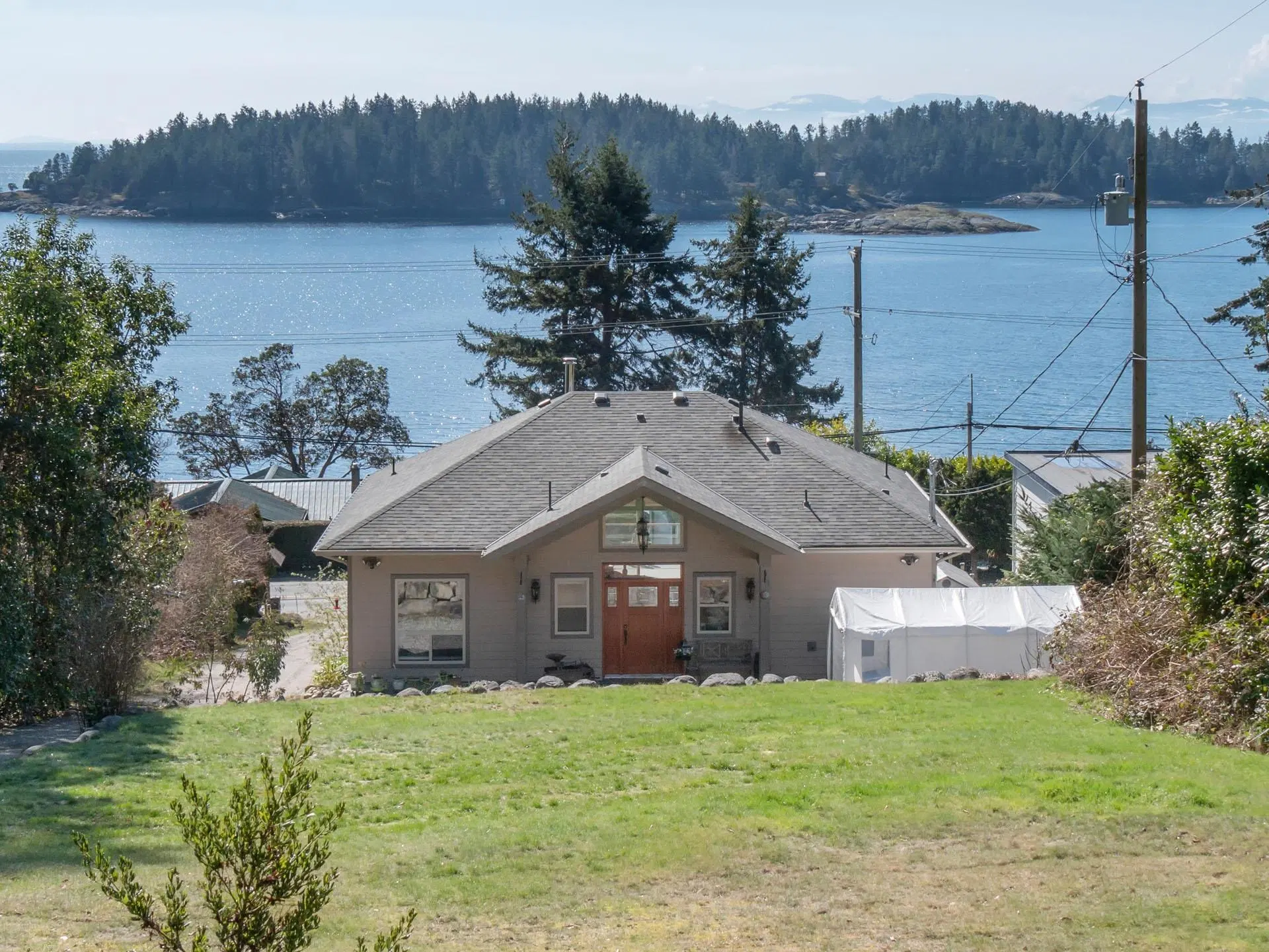 6682 Sunshine Coast Highway