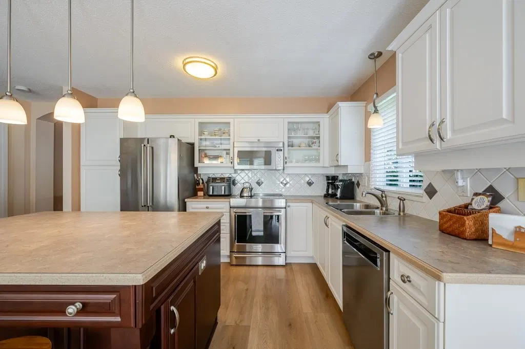 Photo 4 of 29 at #59 – 6488 168 Street