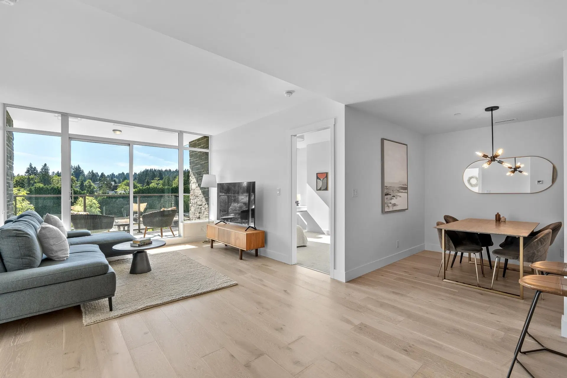 Photo 3 of 17 at #404 – 1210 E 27th Street