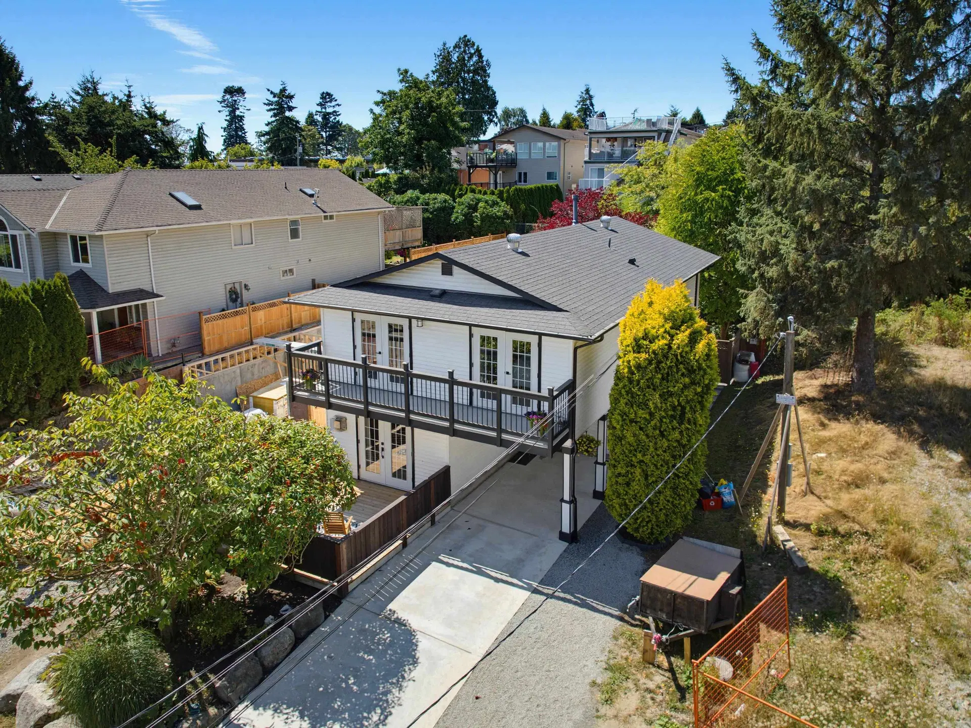 Photo 5 of 40 at 871 Kent Street
