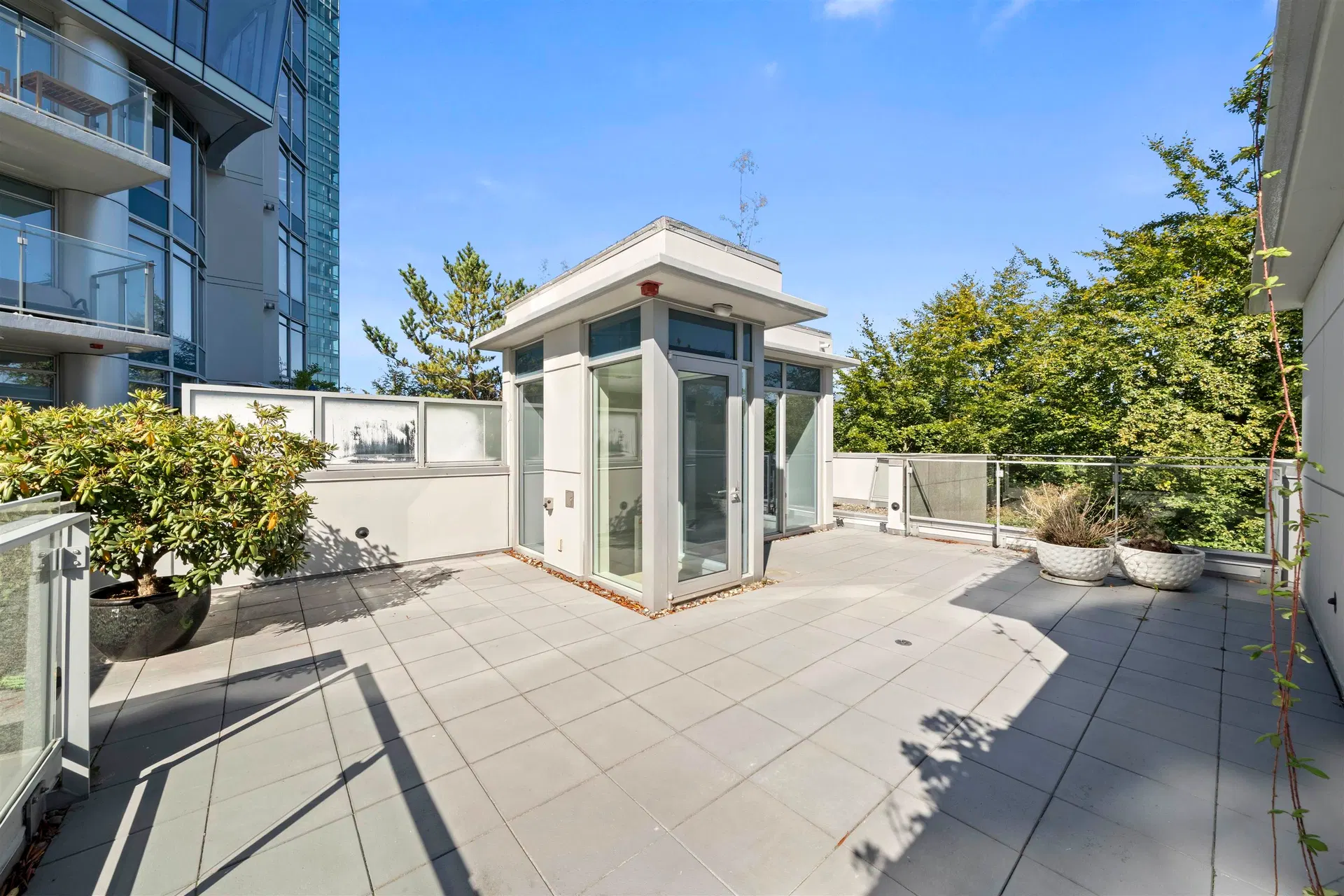 Photo 5 of 38 at TH19 – 1281 W Cordova Street