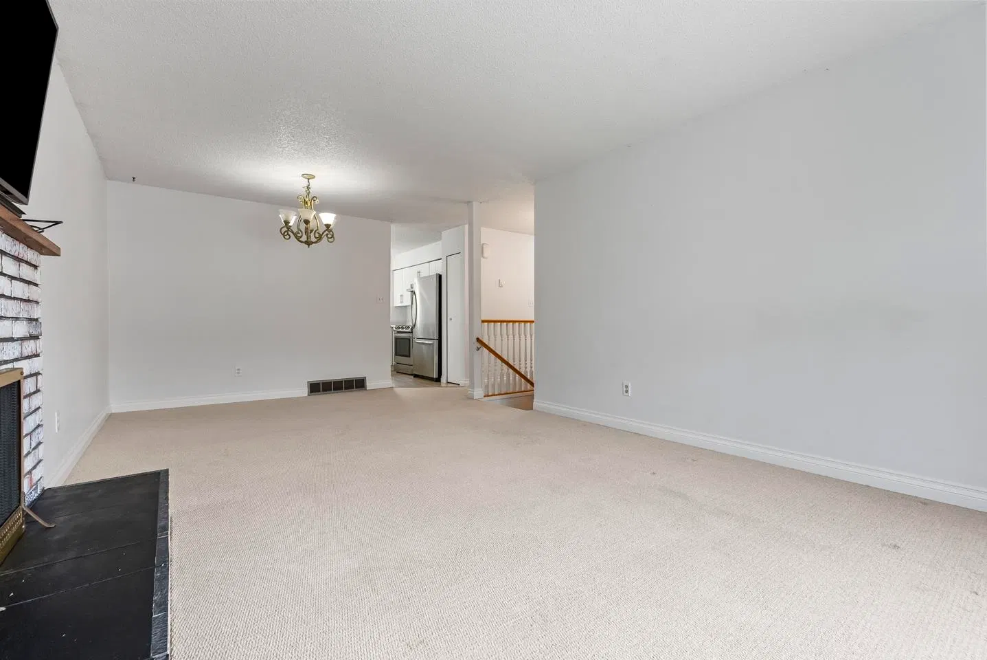 Photo 5 of 34 at 2369 Wakefield Court