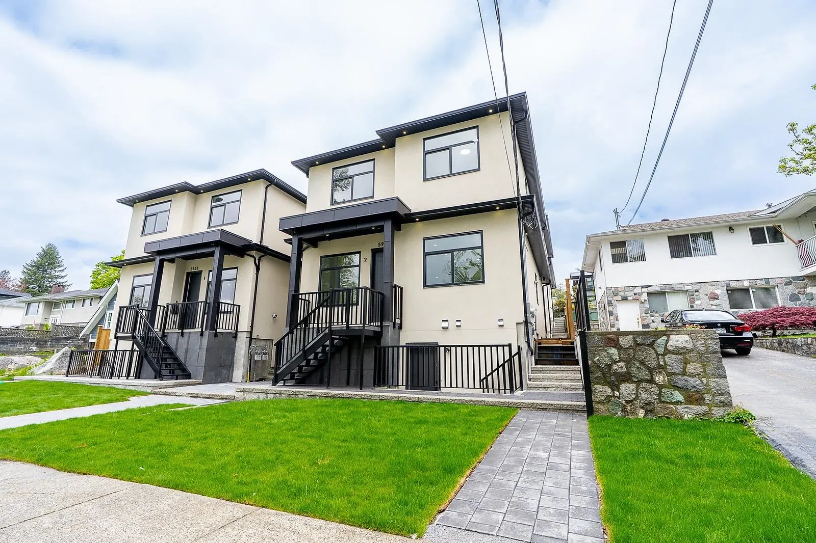 #3 – 5953 Winch Street