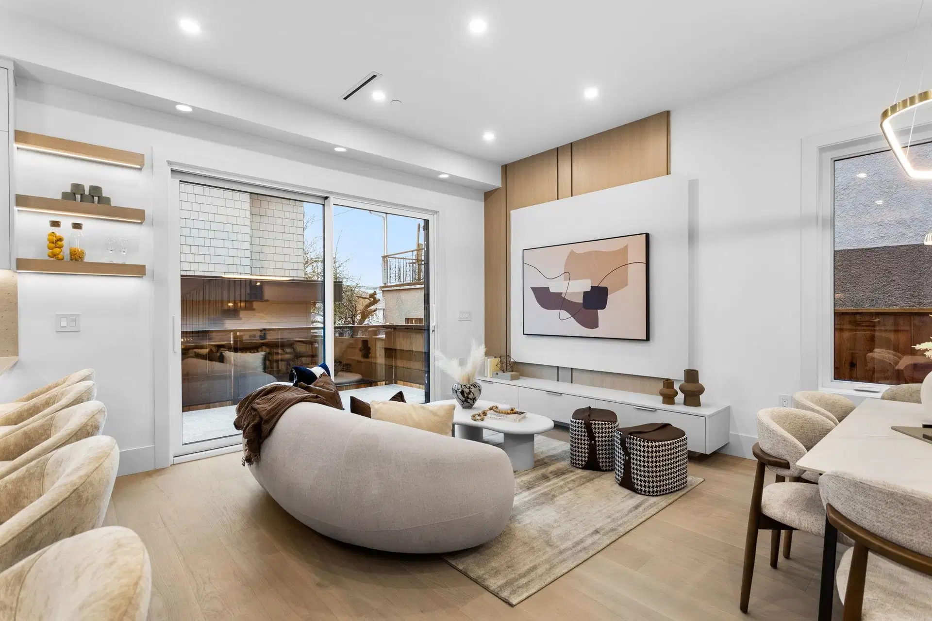 #2 – 3275 Graveley Street