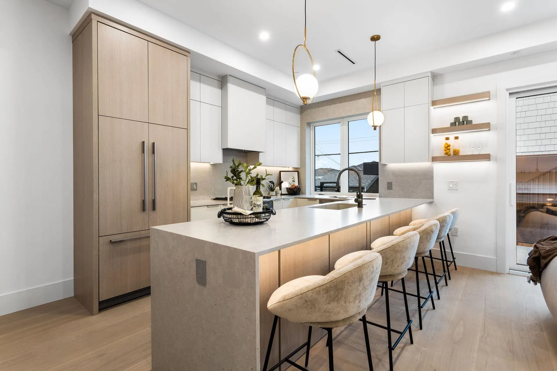Photo 4 of 25 at #2 – 3275 Graveley Street
