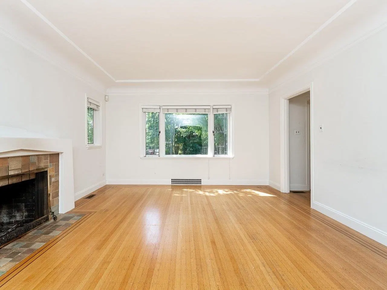 Photo 5 of 40 at 2903 W 42nd Avenue