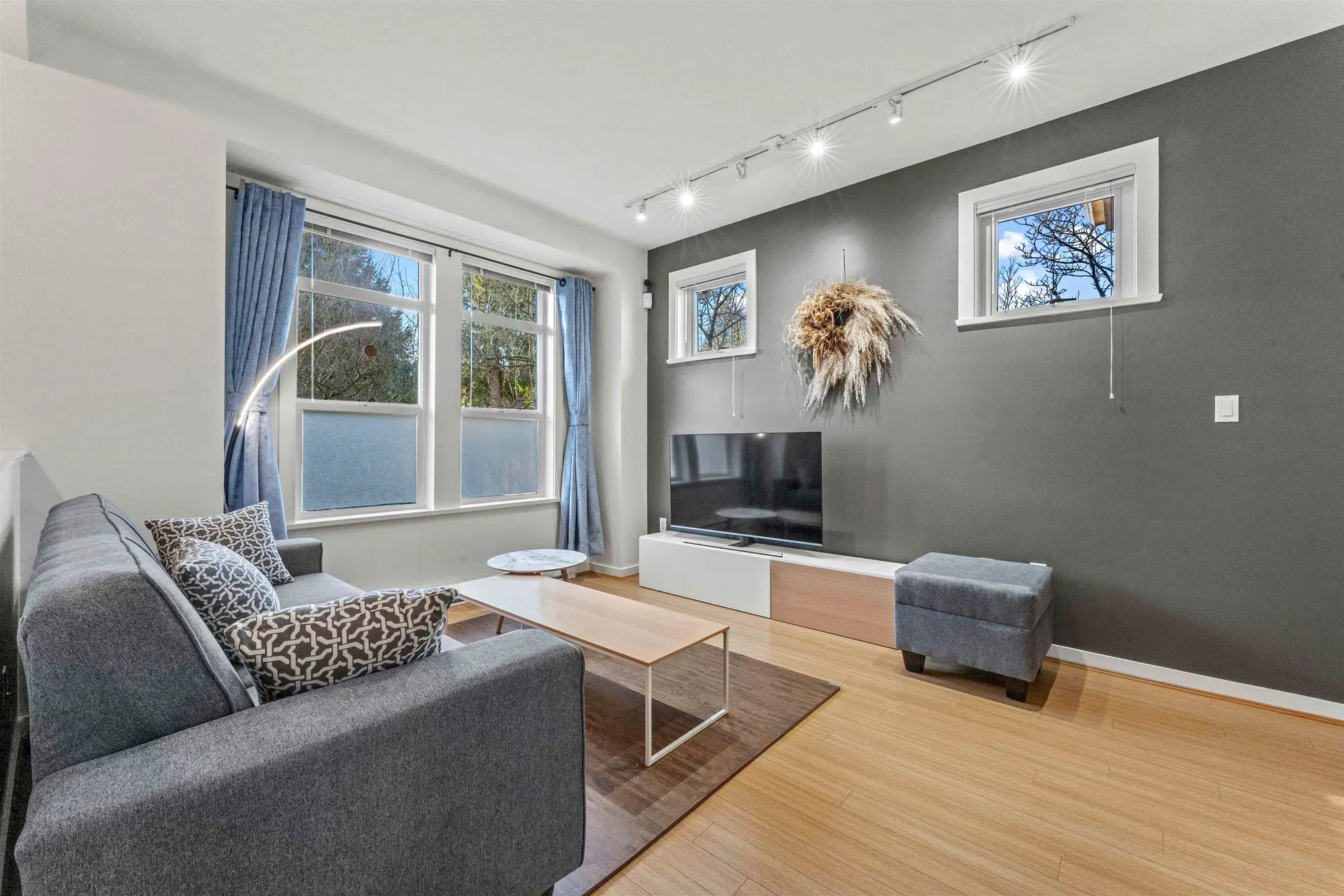 Photo 3 of 31 at #15 – 5771 Irmin Street