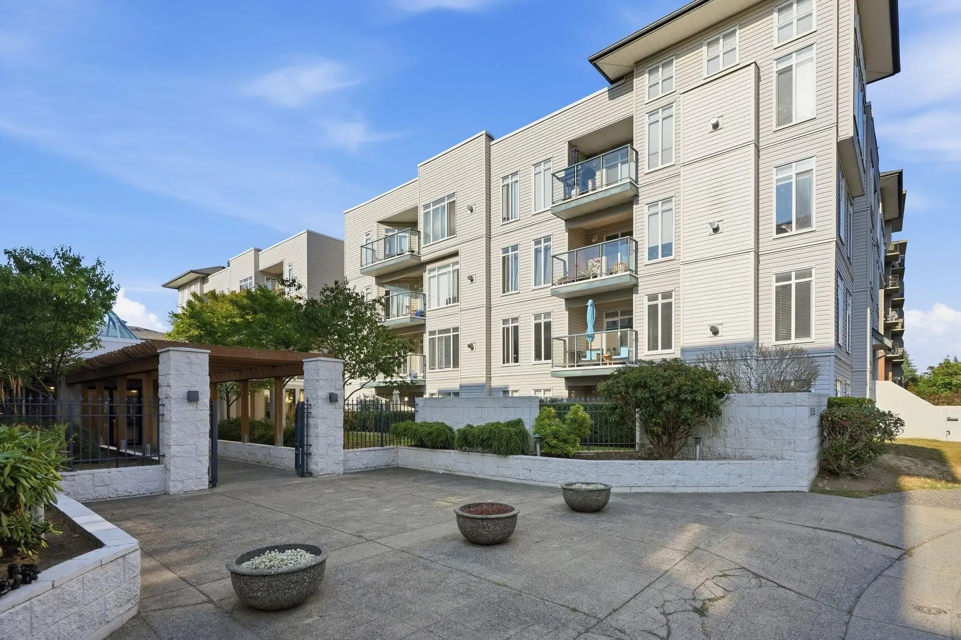 #213 – 32085 George Ferguson Way