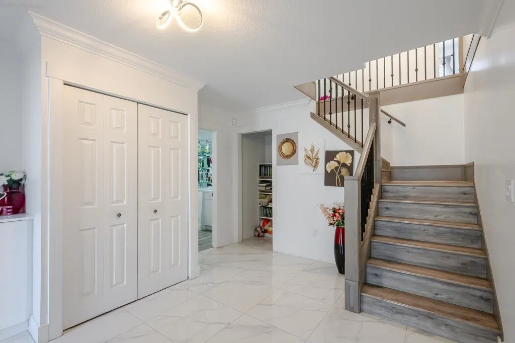 Photo 3 of 33 at 2904 Crossley Drive