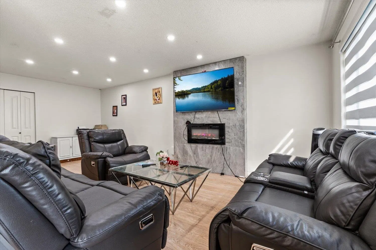 Photo 5 of 14 at #10 – 46260 Harford Street