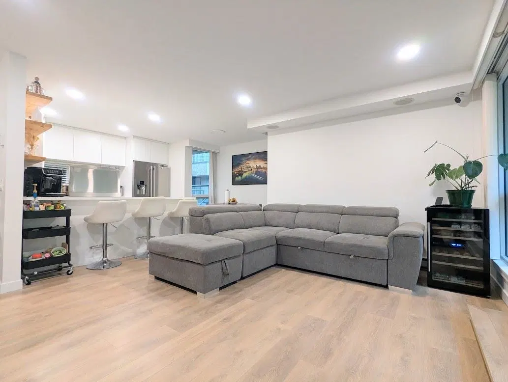 T6903 – 3980 Carrigan Court