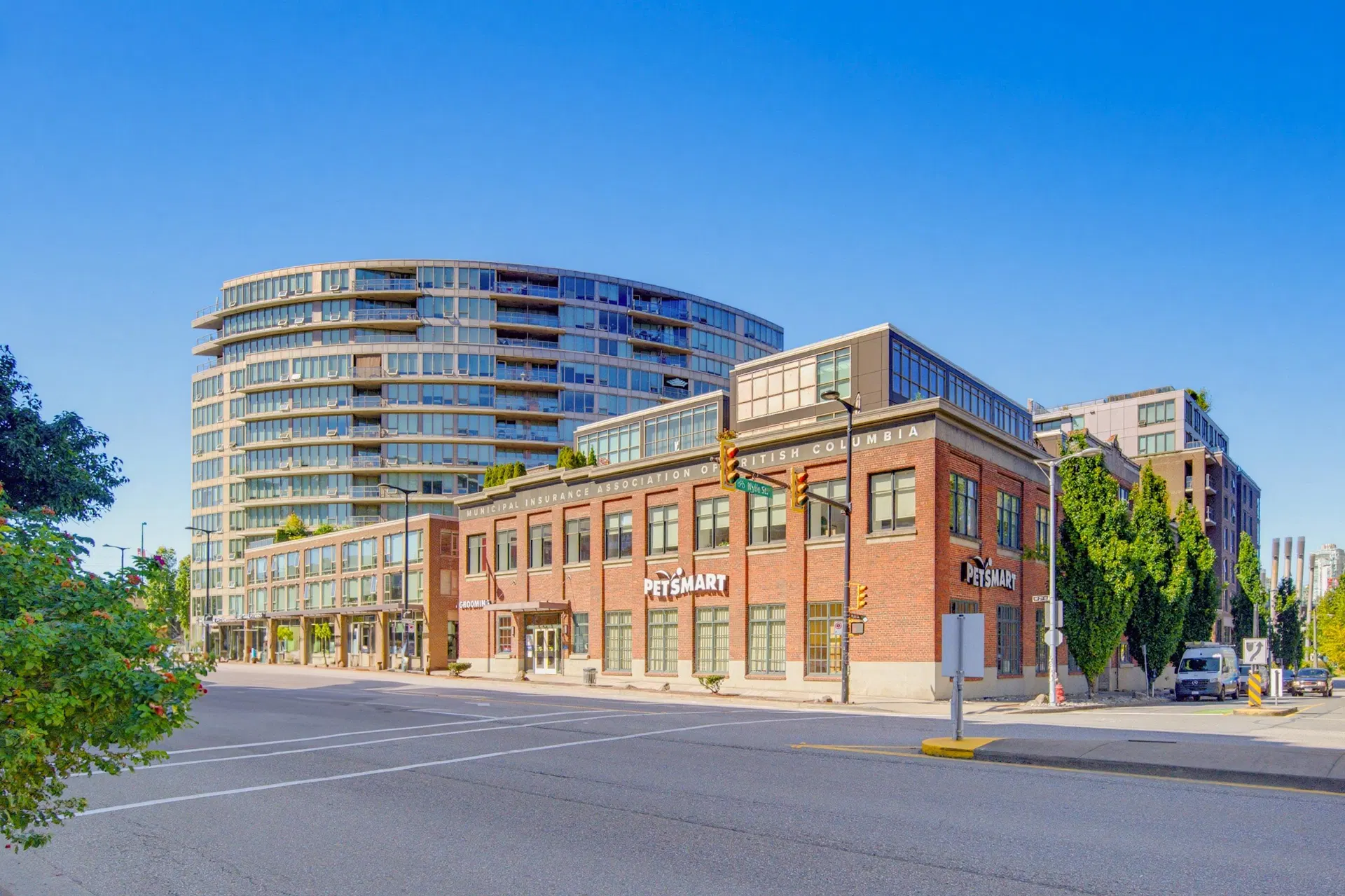 Photo 2 of 39 at #211 – 445 W 2nd Avenue