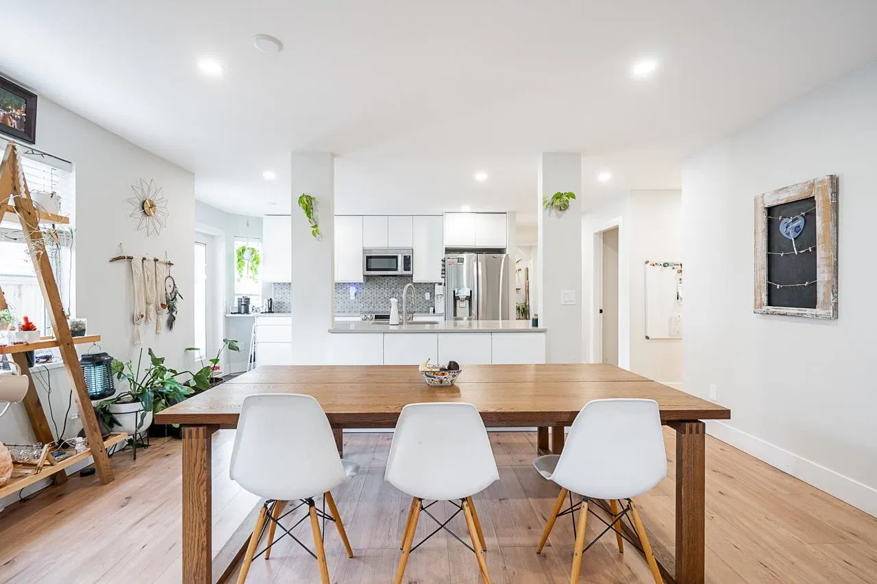 Photo 1 of 28 at #19 – 8338 158 Street