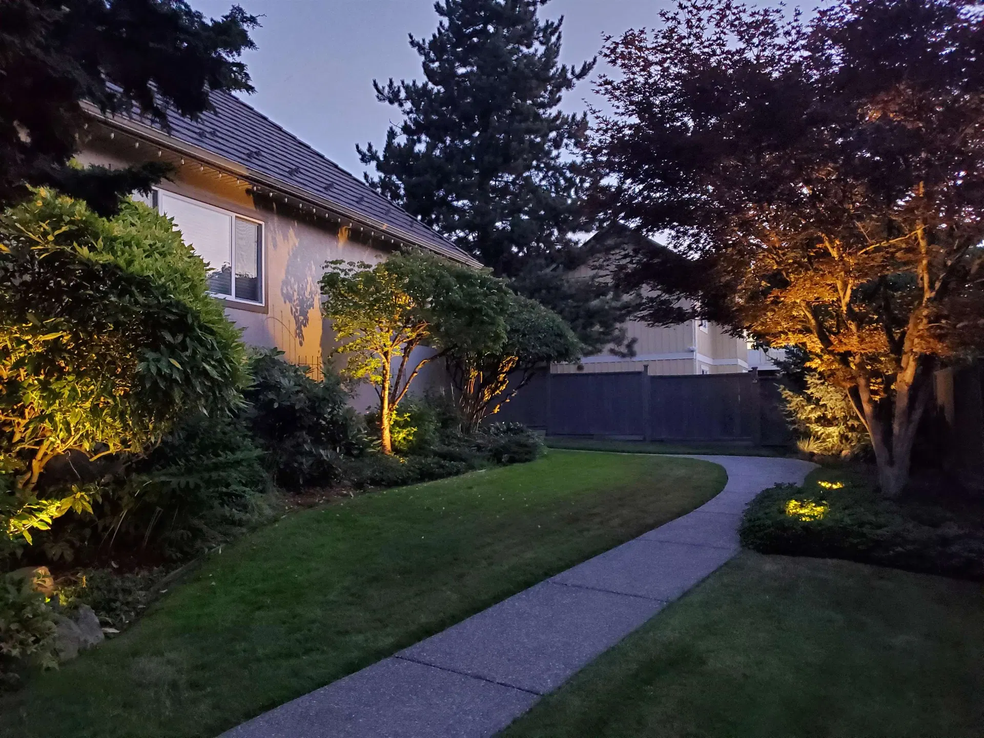 Photo 4 of 40 at 18055 98 Avenue