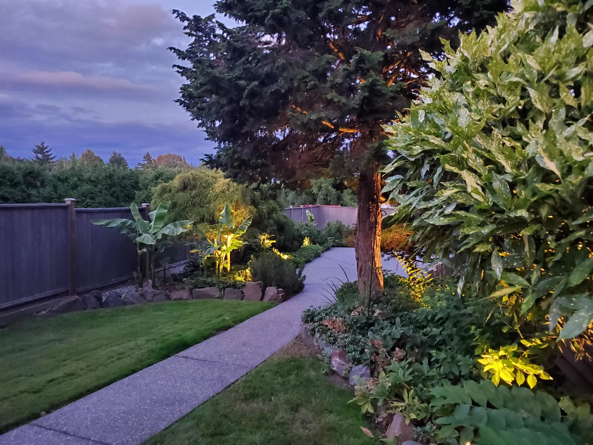 Photo 5 of 40 at 18055 98 Avenue
