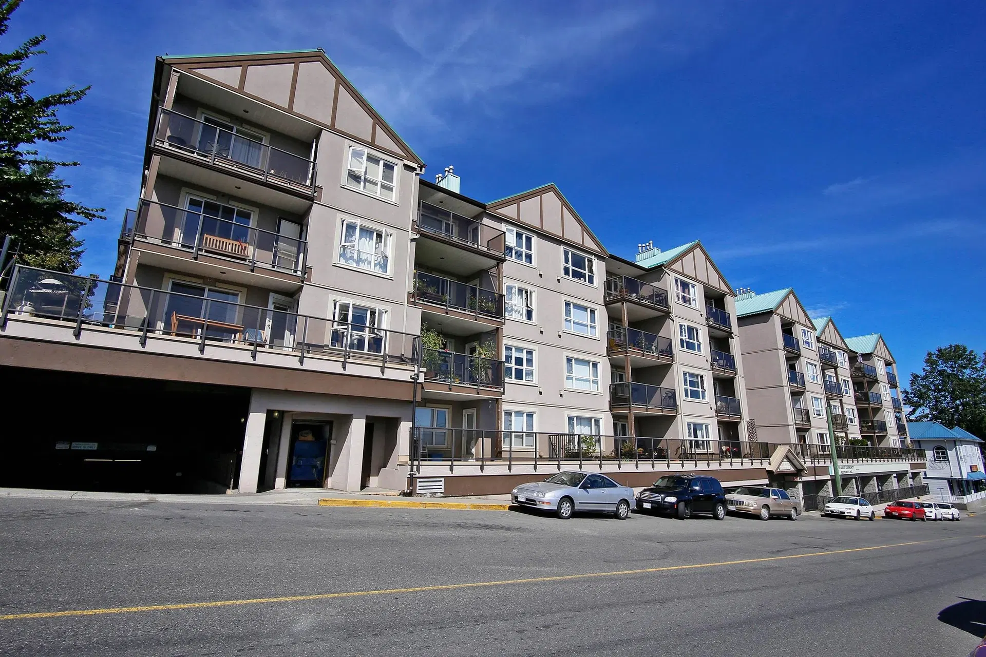 #309 – 33165 2nd Avenue