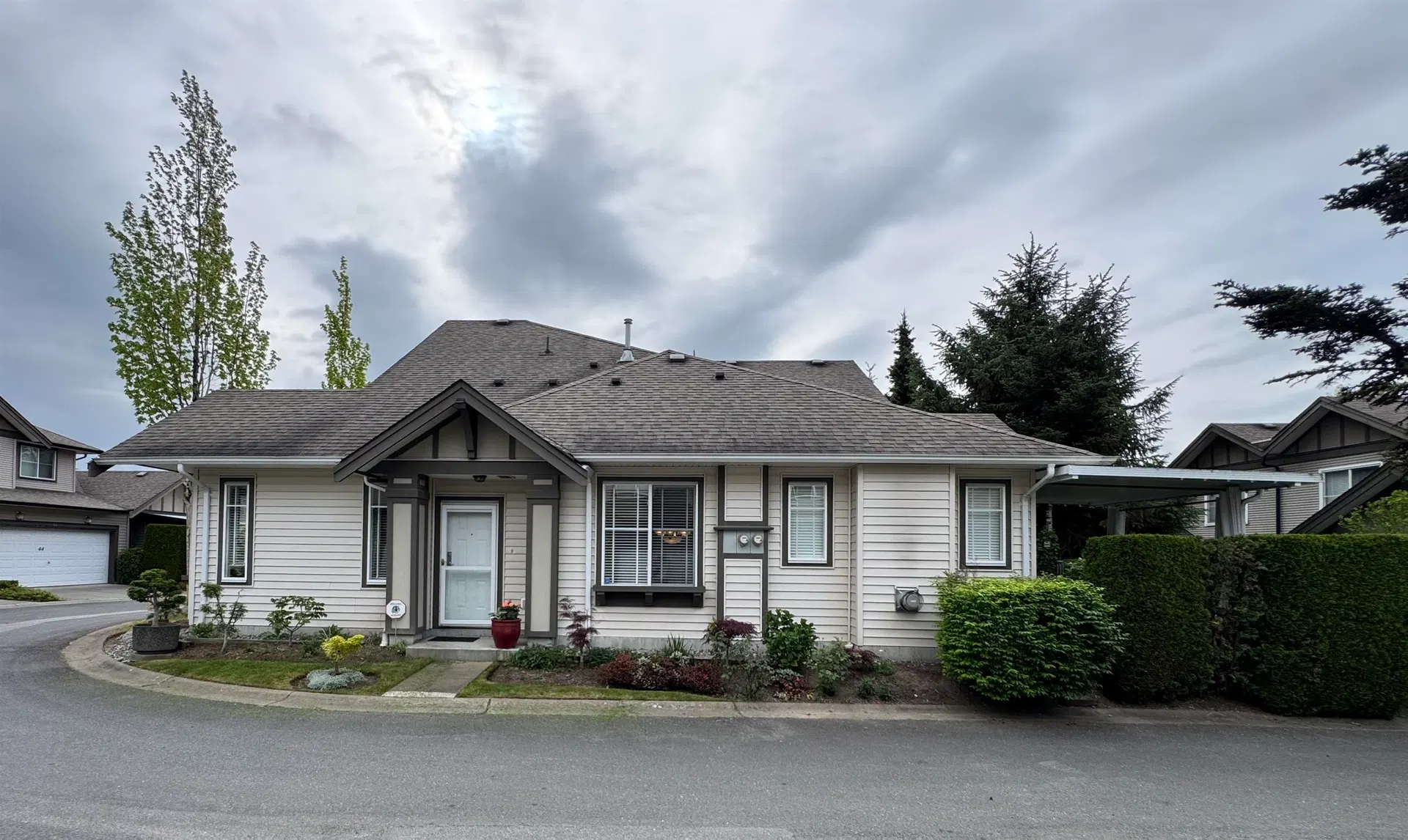 Photo 3 of 15 at #41 – 15868 85 Avenue