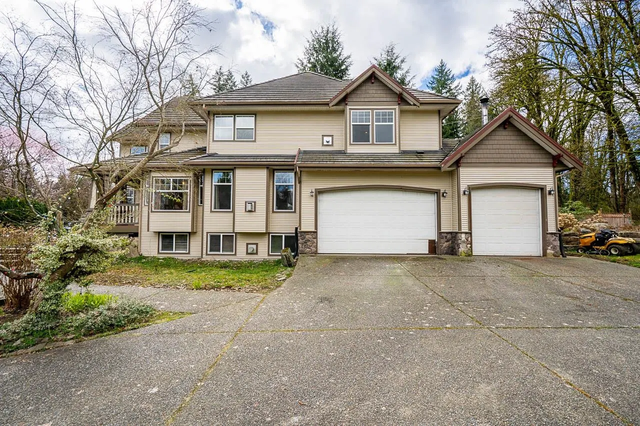 Photo 1 of 34 at 9833 182 Street