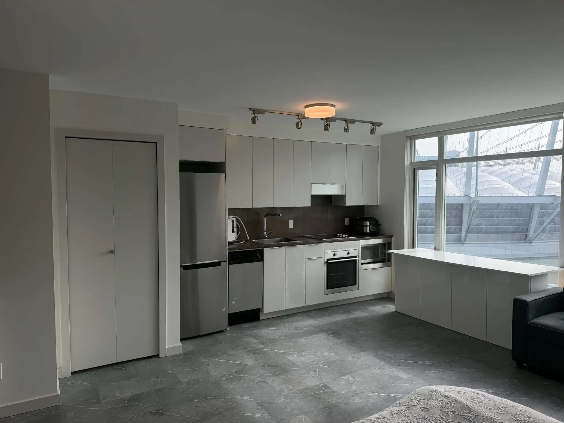 Photo 3 of 22 at #1606 – 161 W Georgia Street