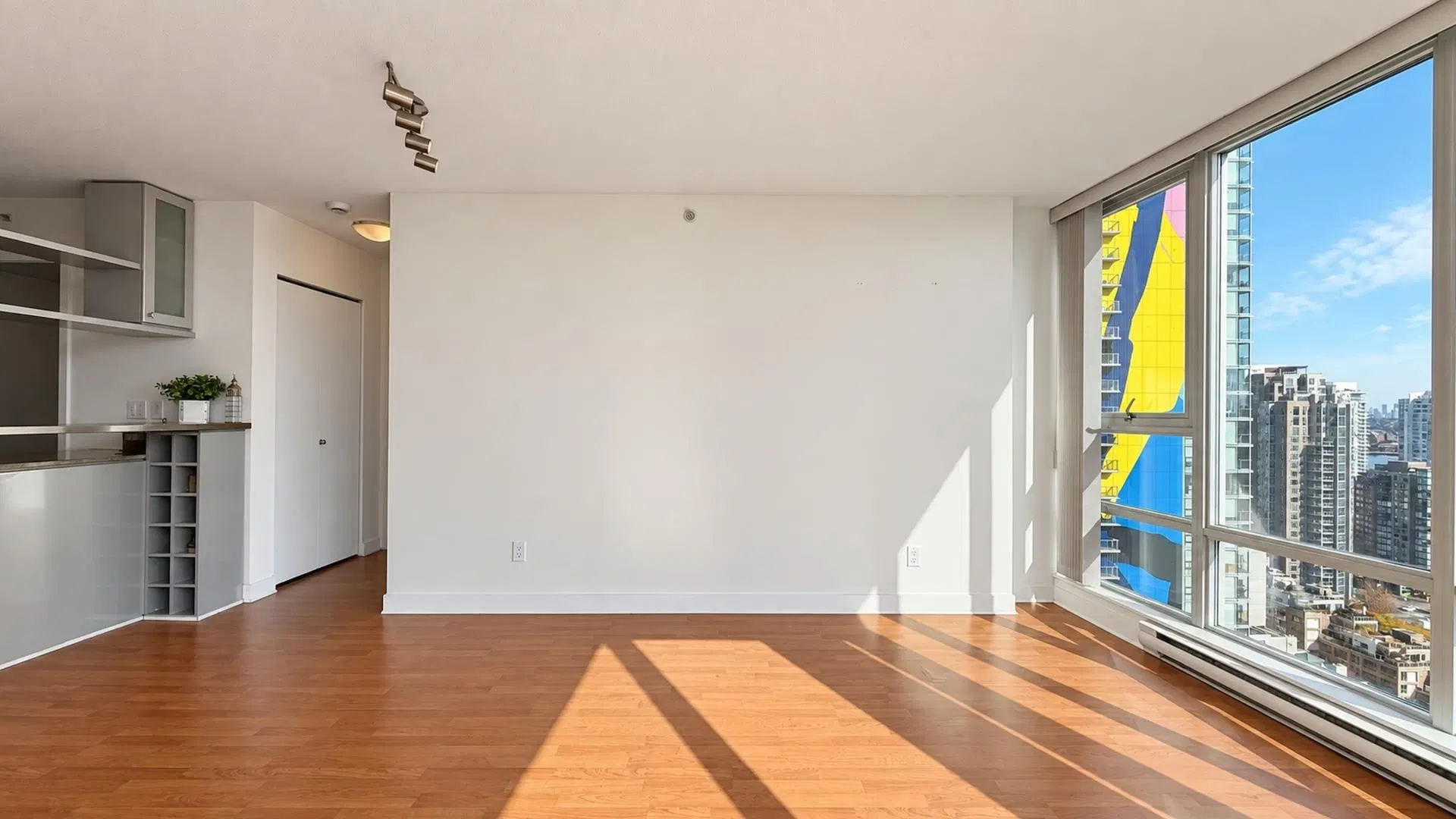Photo 4 of 20 at #2905 – 1495 Richards Street