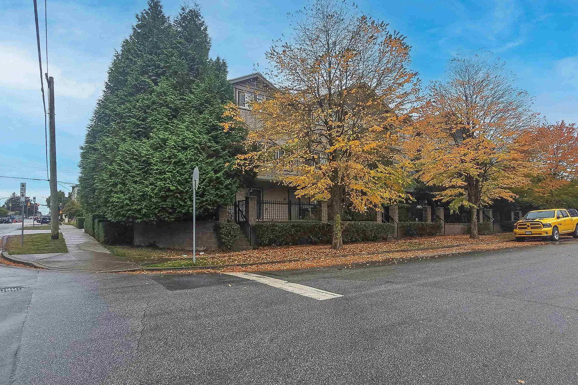 Photo 2 of 26 at #5 – 3139 Smith Avenue