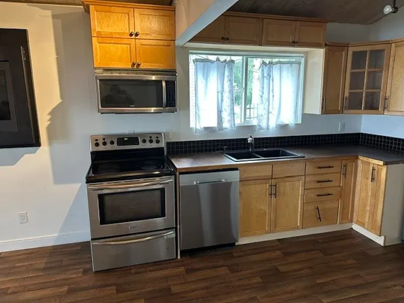 Photo 4 of 19 at 35196 Sward Road