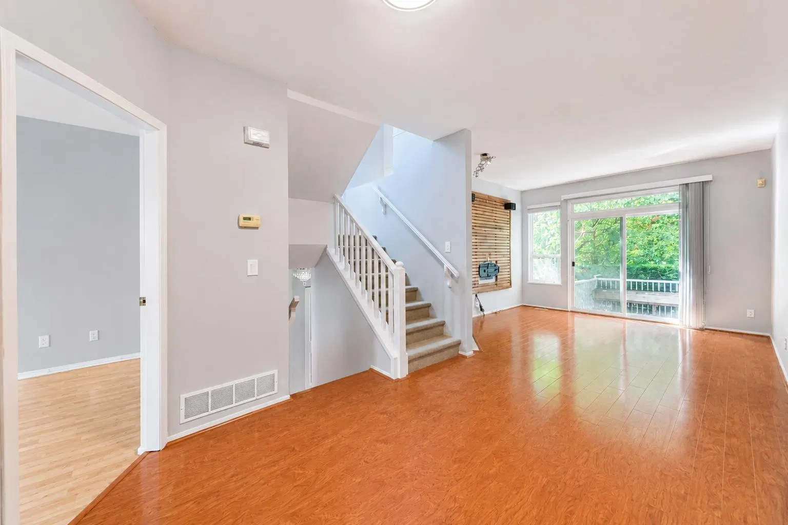 Photo 3 of 28 at #51 – 5840 Dover Crescent