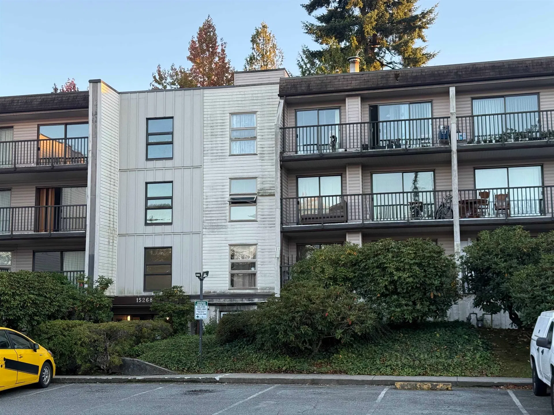 Photo 2 of 5 at #317 – 15268 100 Avenue