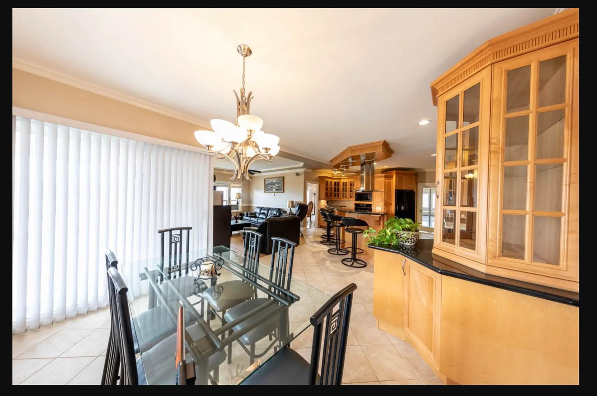 Photo 5 of 36 at 13918 115a Avenue