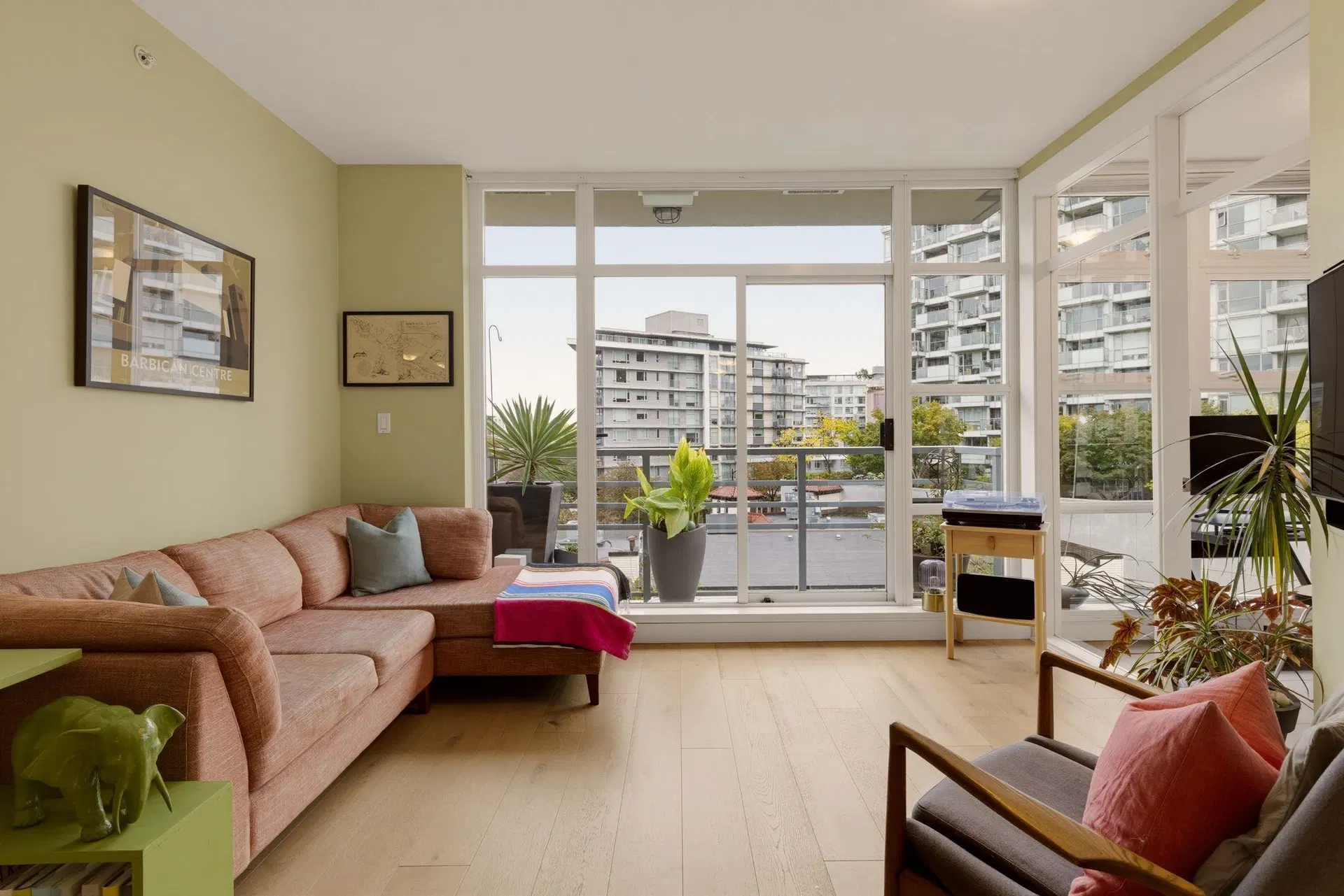 Photo 1 of 33 at #510 – 298 E 11th Avenue