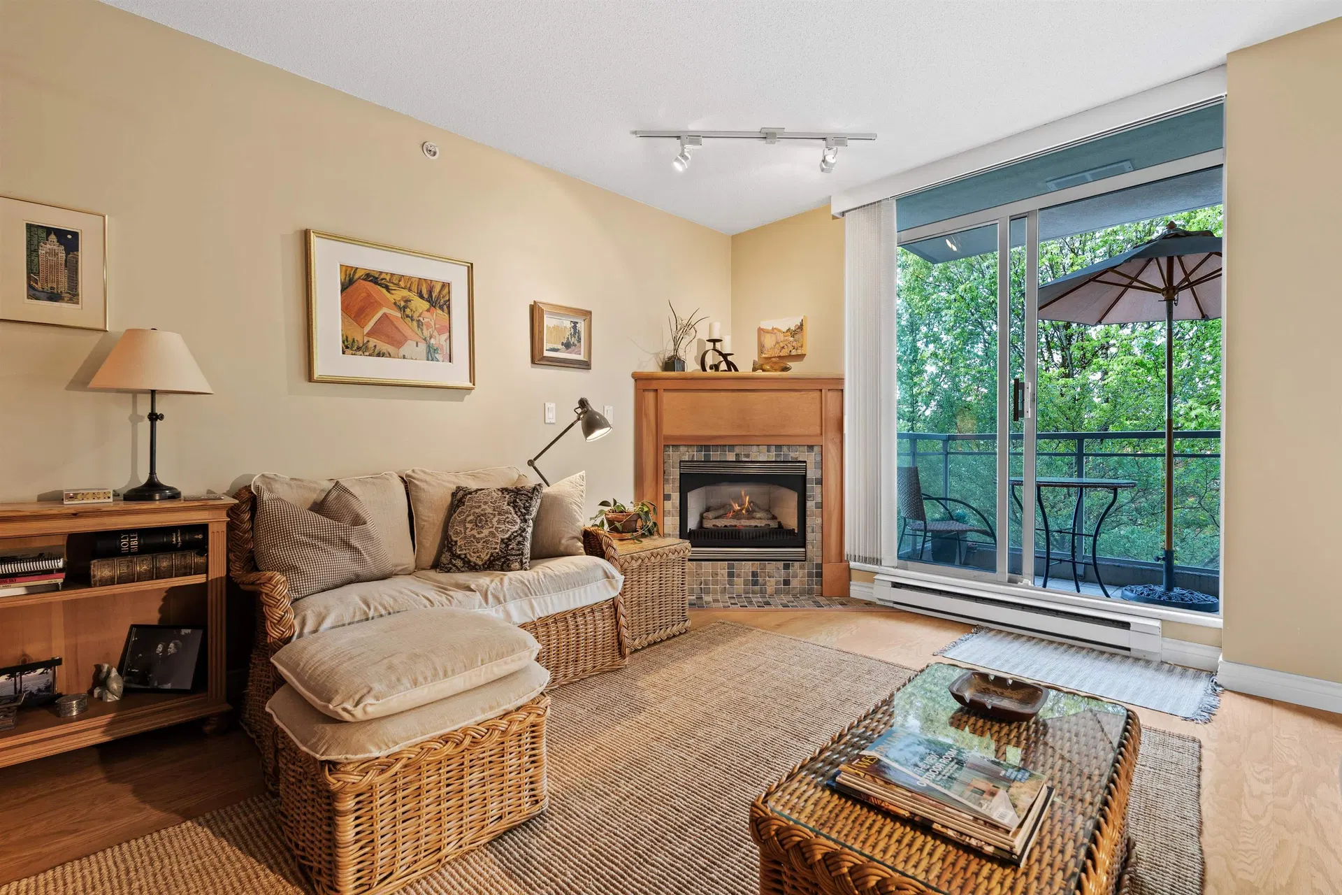 Photo 1 of 34 at #302 – 588 16th Street