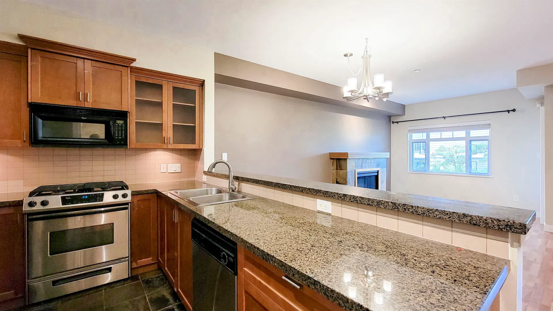 Photo 4 of 14 at #74 – 7388 Macpherson Avenue