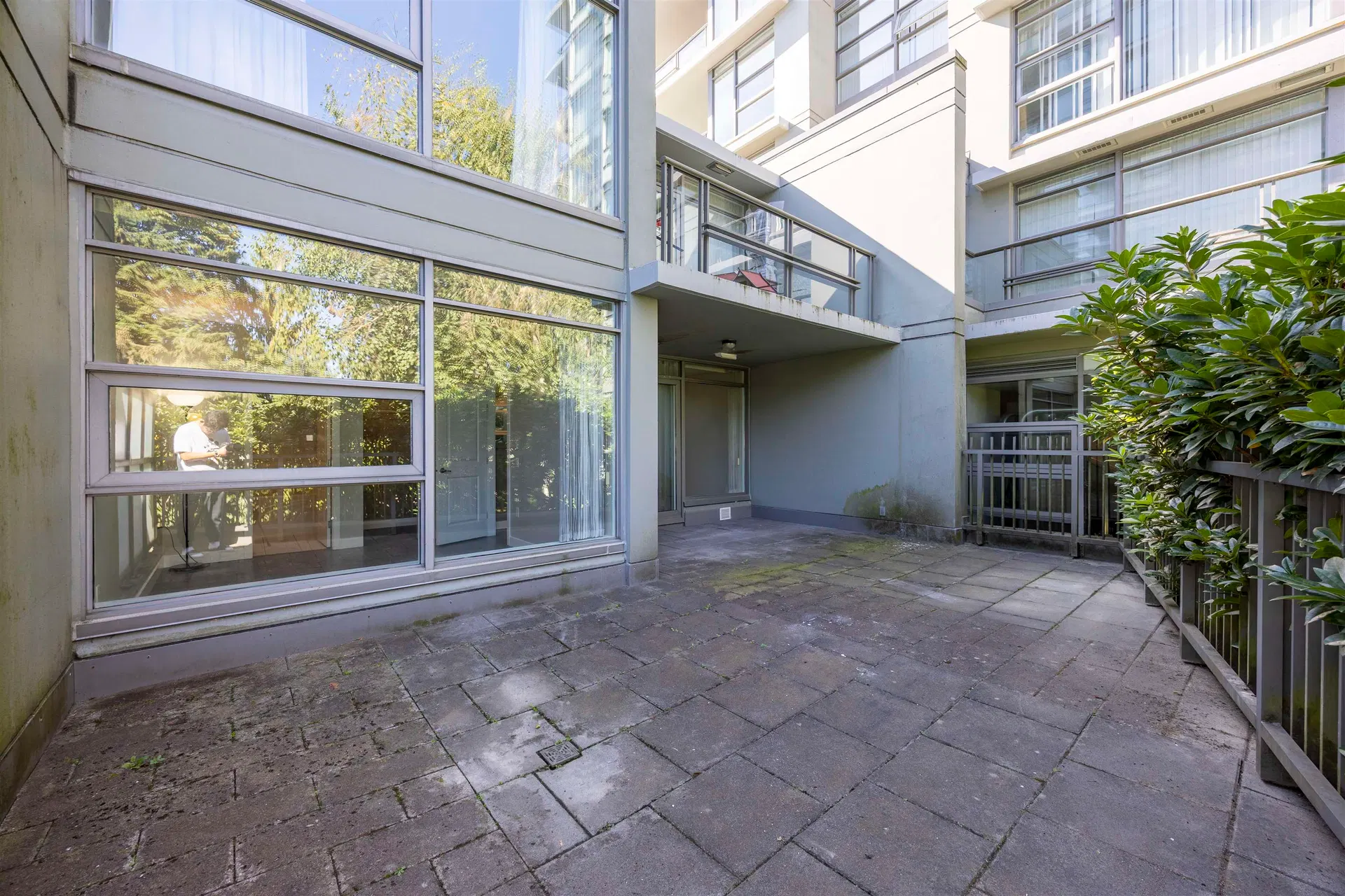 Photo 4 of 36 at TH1 9188 University Crescent