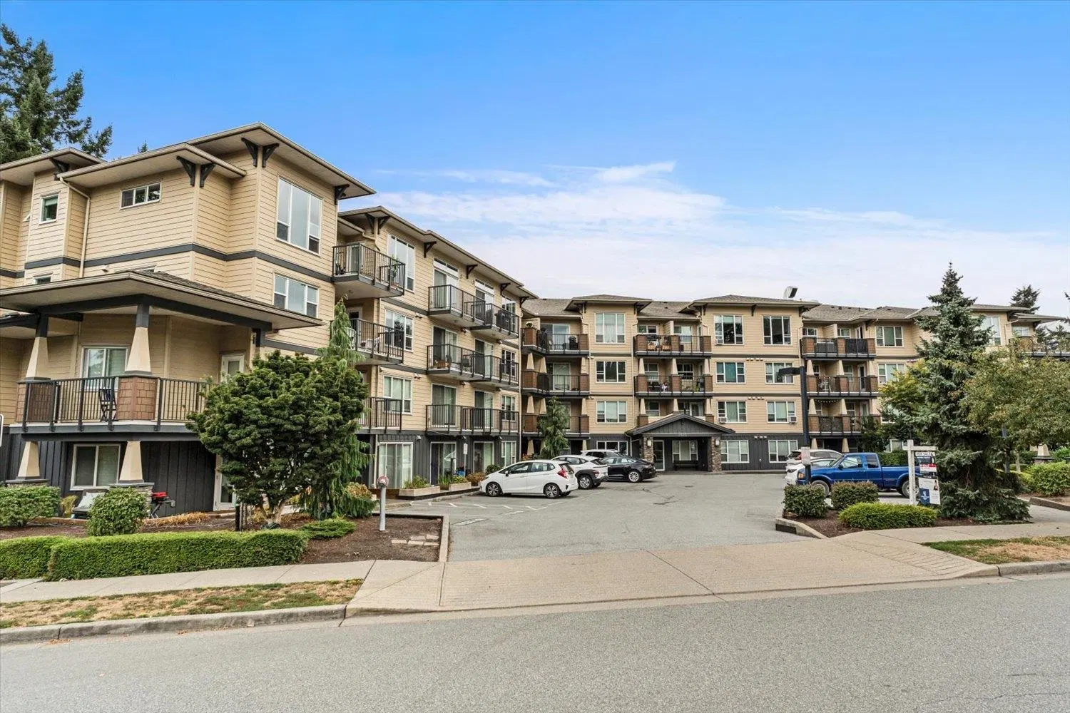 #424 – 2565 Campbell Avenue