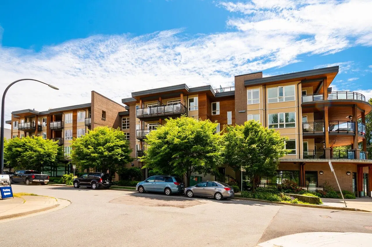 Photo 1 of 40 at #417 – 733 W 14th Street