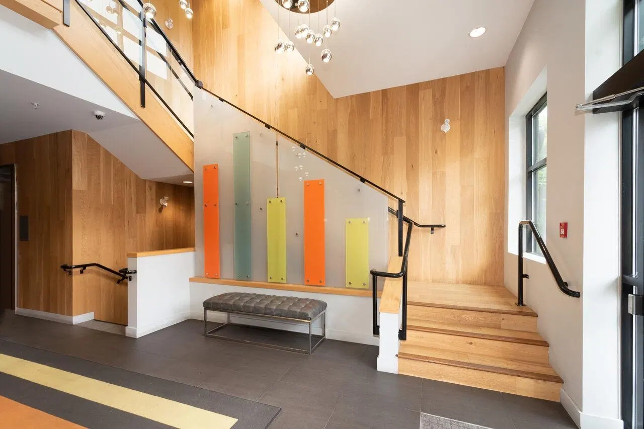 Photo 5 of 40 at #417 – 733 W 14th Street