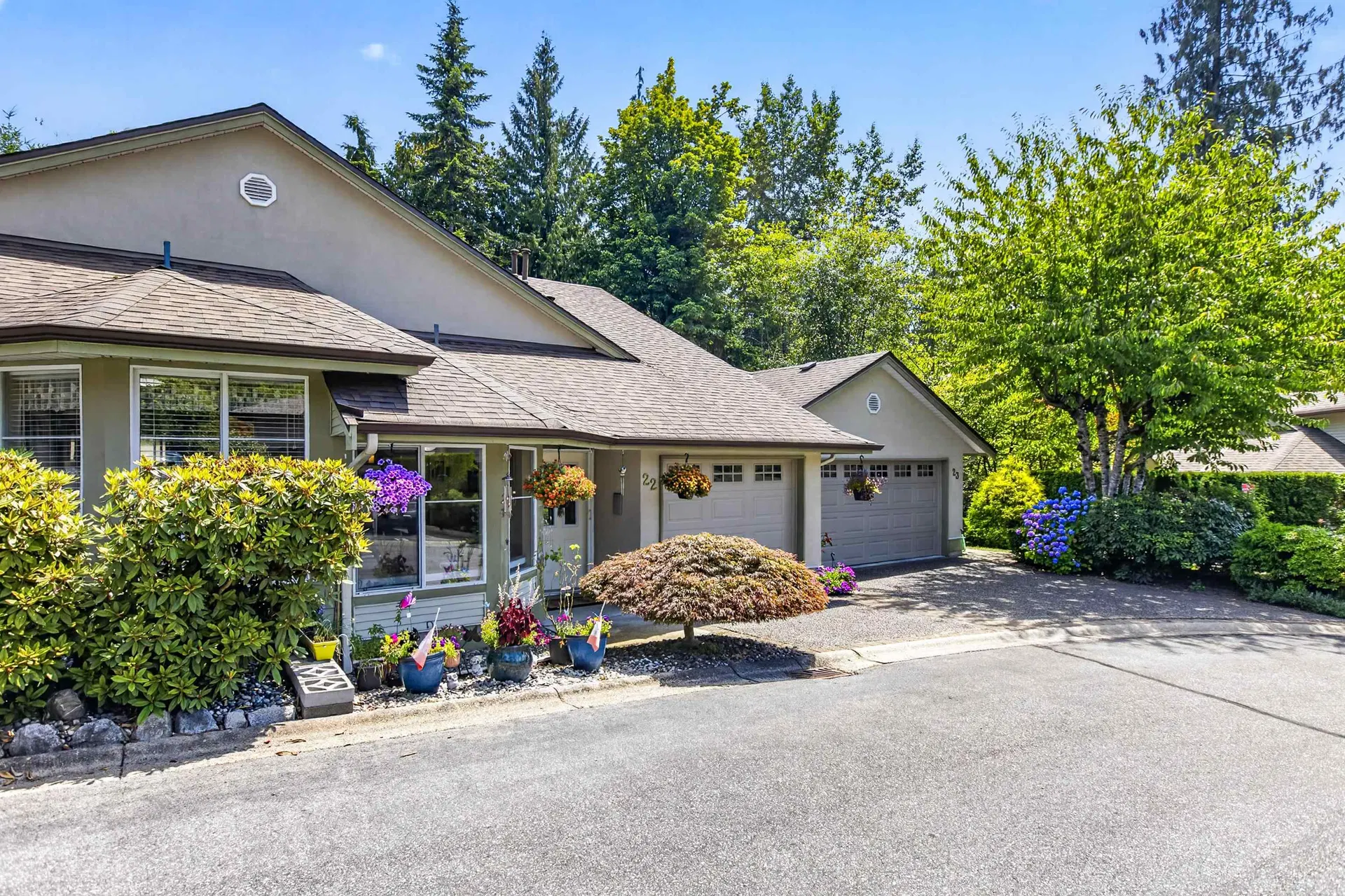 Photo 4 of 40 at #22 – 22740 116 Avenue