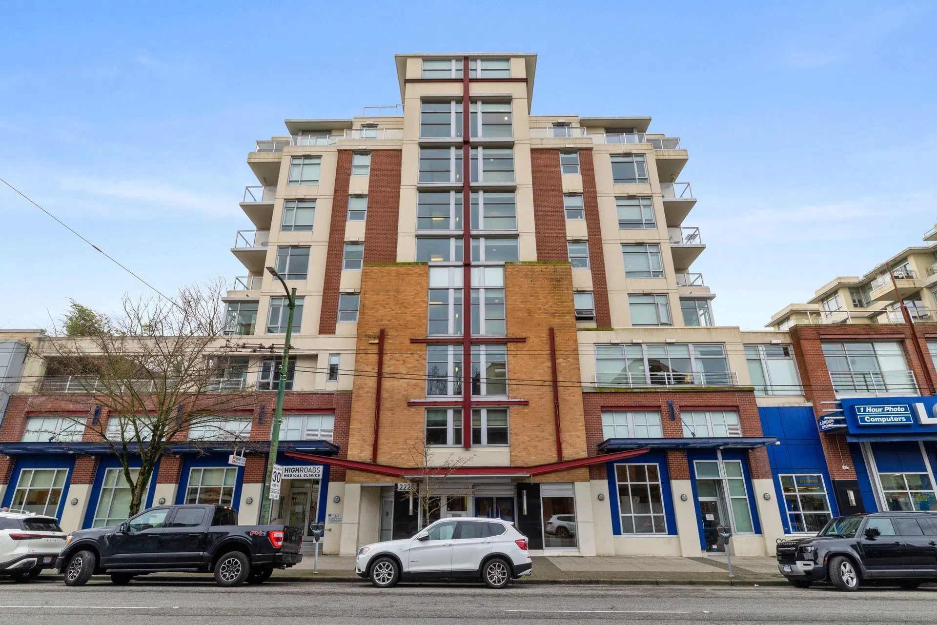 Photo 2 of 27 at #608 – 2228 W Broadway