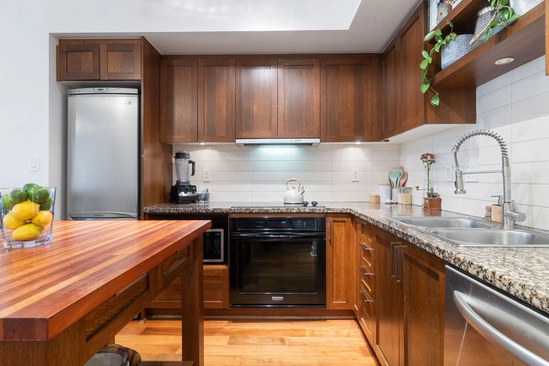 Photo 4 of 27 at #608 – 2228 W Broadway