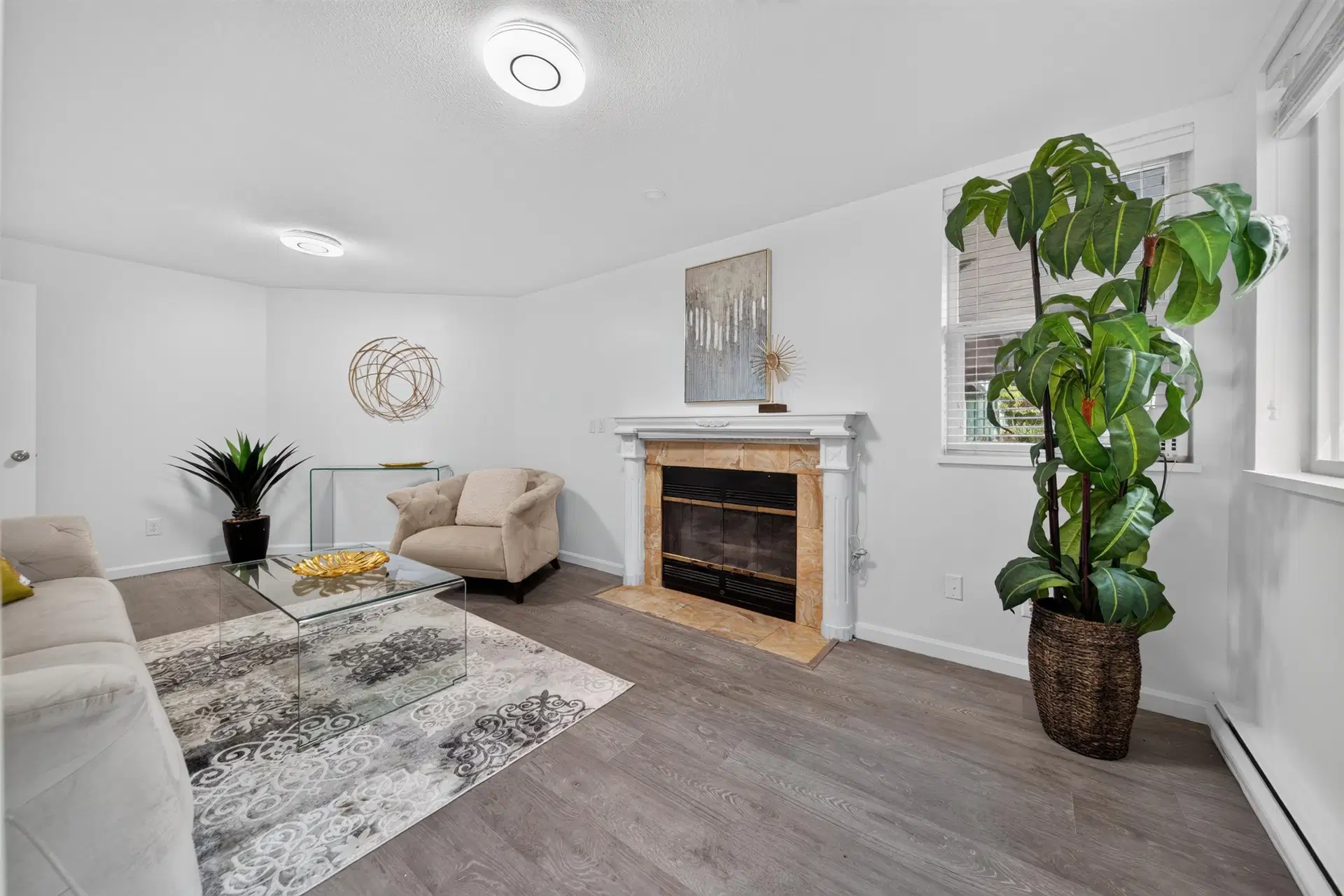 #1 – 7600 Francis Road