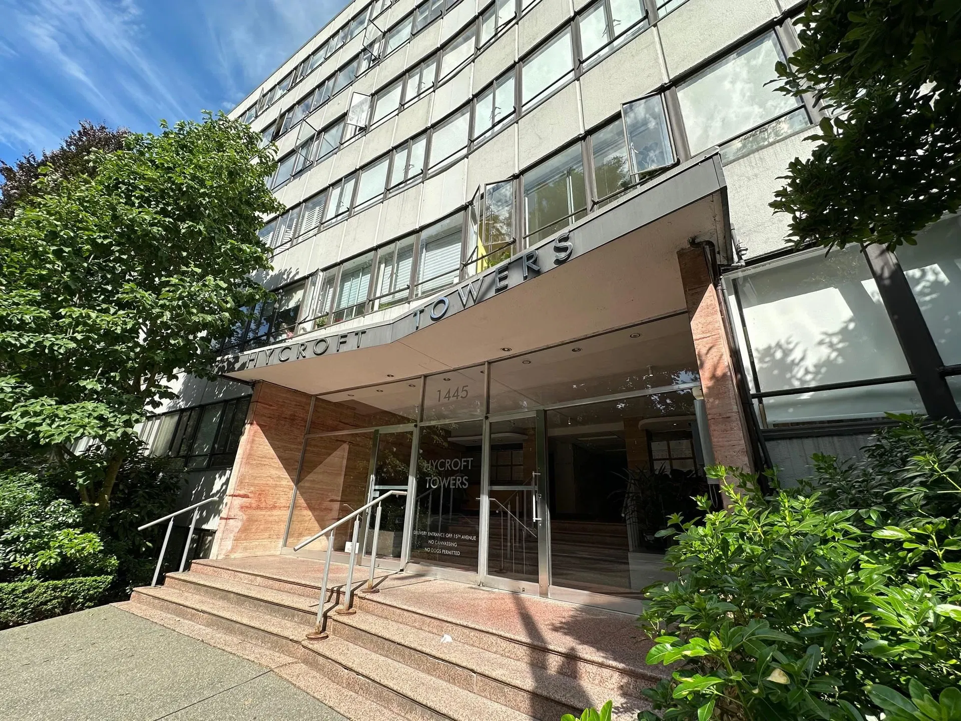 Photo 2 of 35 at #715 – 1445 Marpole Avenue