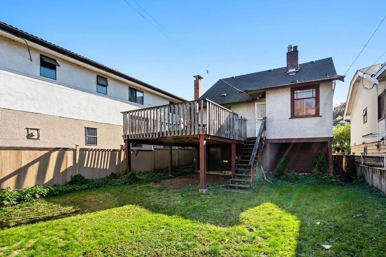 Photo 5 of 20 at 3433 W 12th Avenue