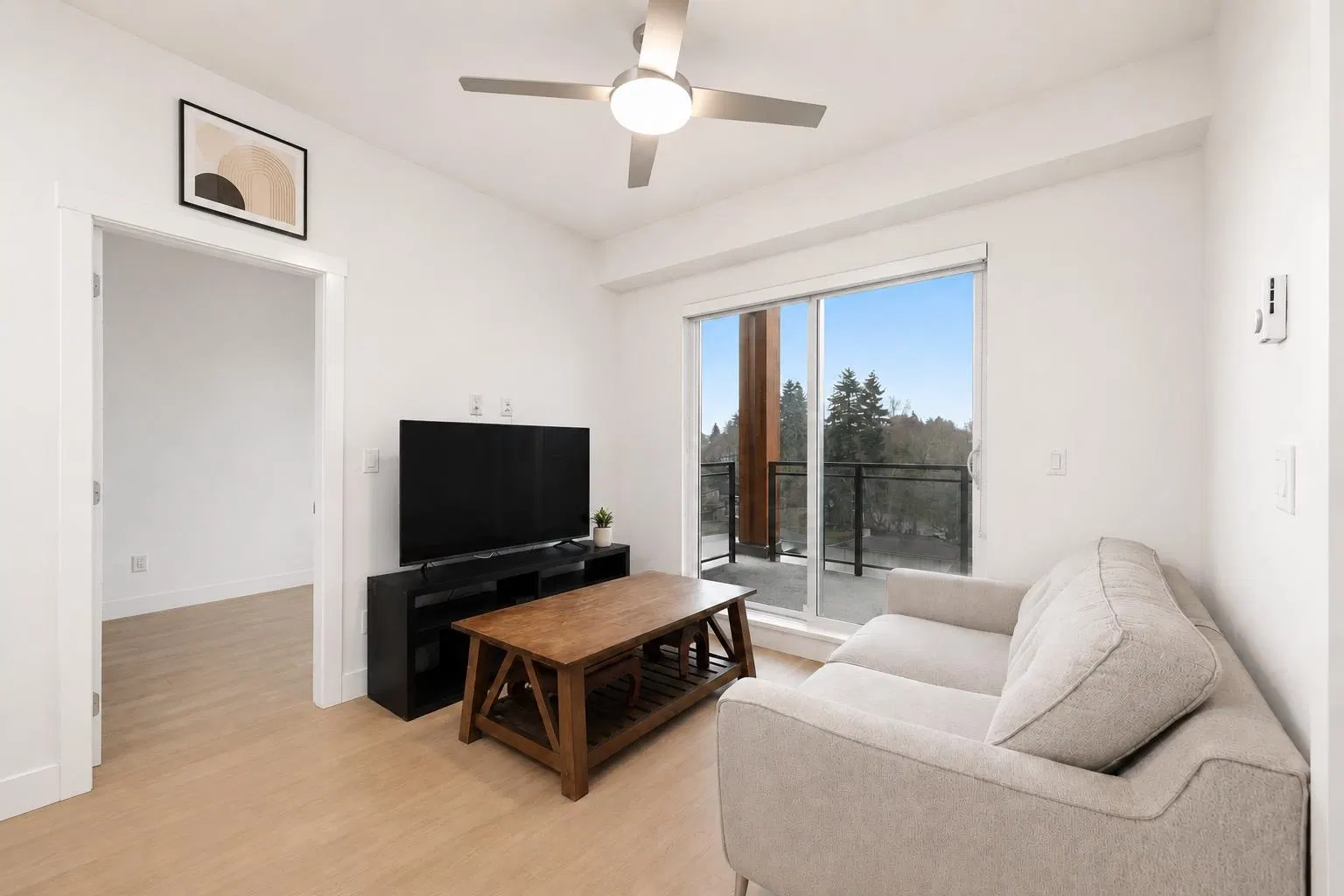 Photo 4 of 26 at #501 – 6950 Nicholson Road
