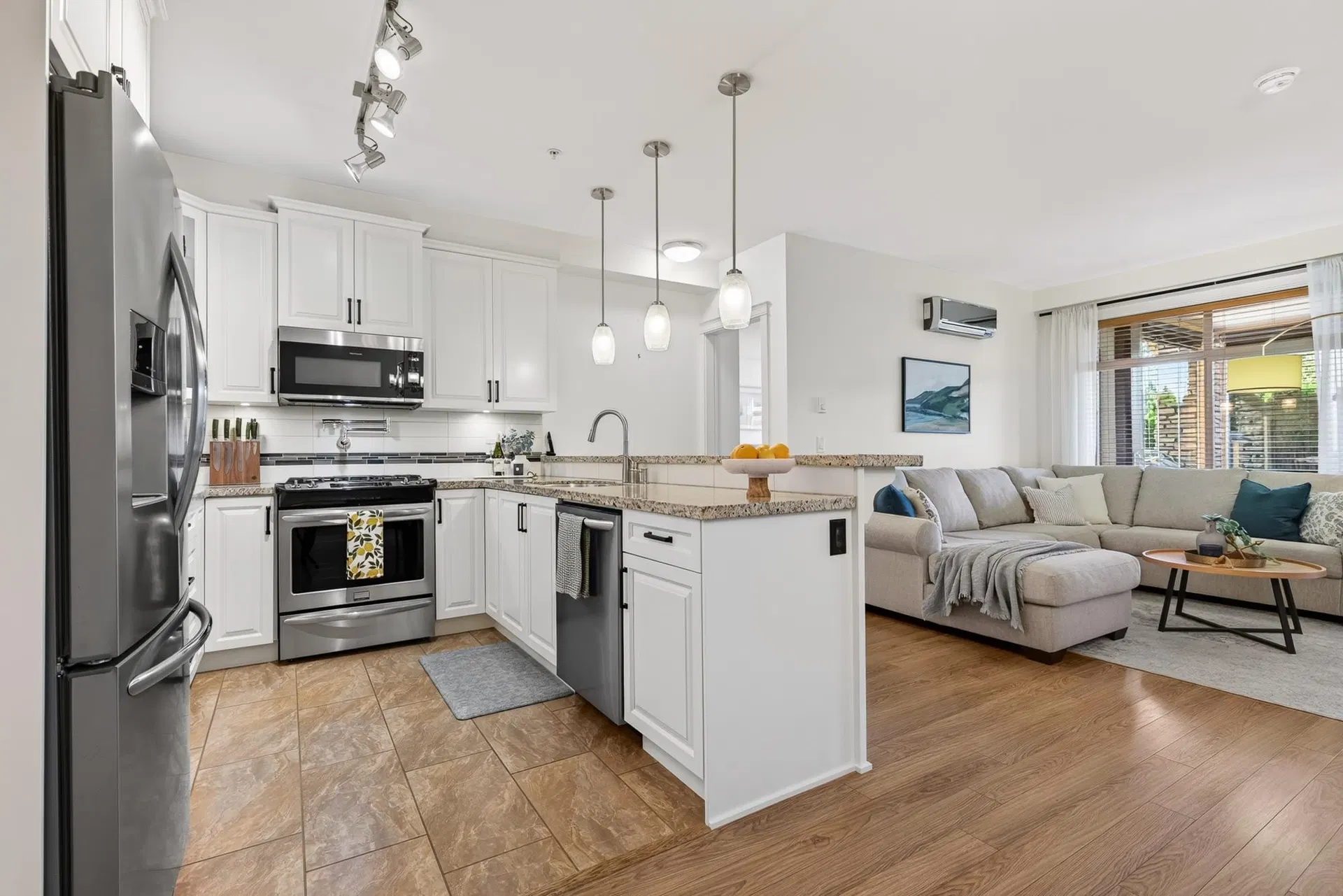 Photo 5 of 34 at #129 – 8157 207 Street
